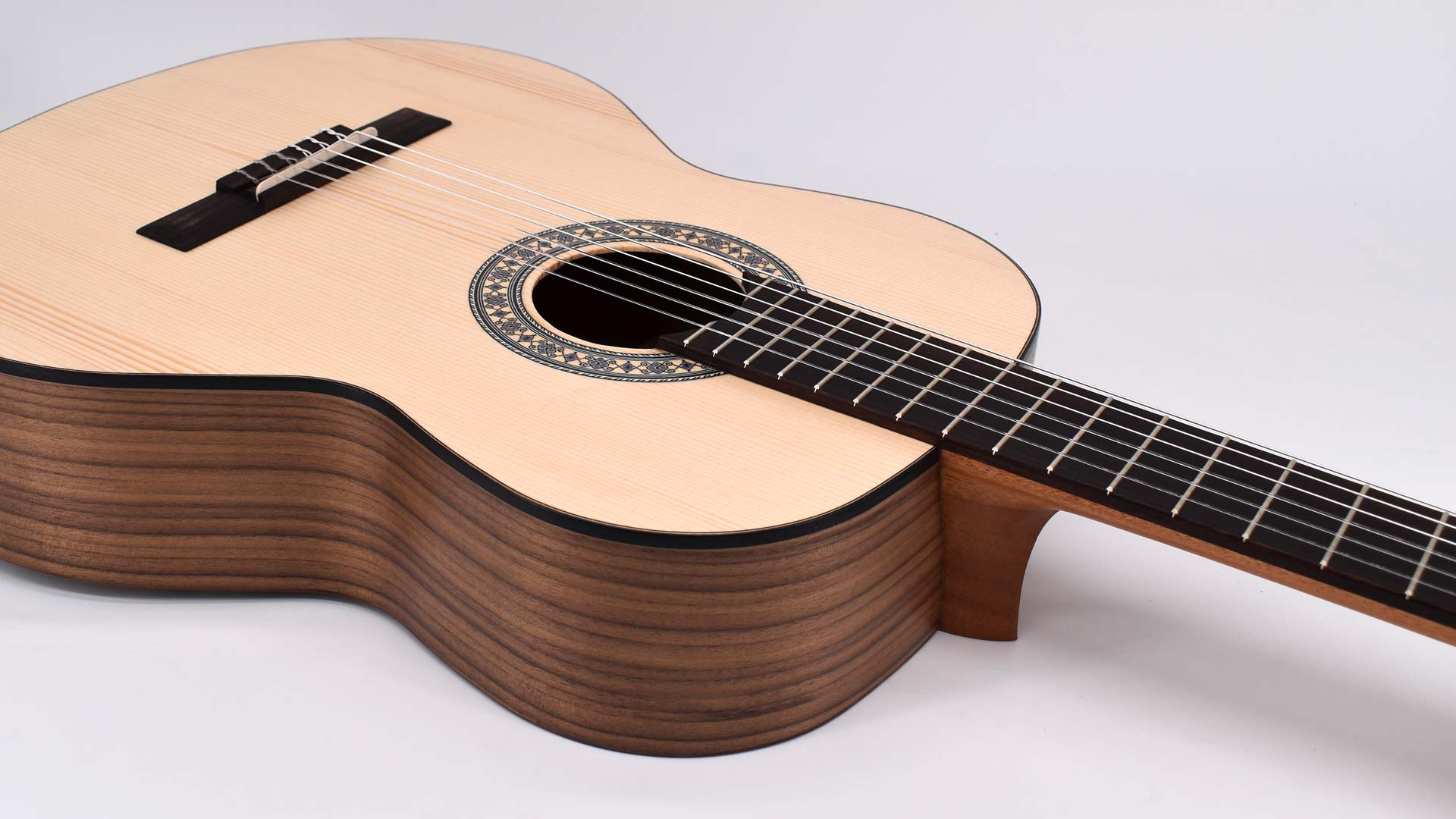 KG-5000M 4/4- Konzertgitarre