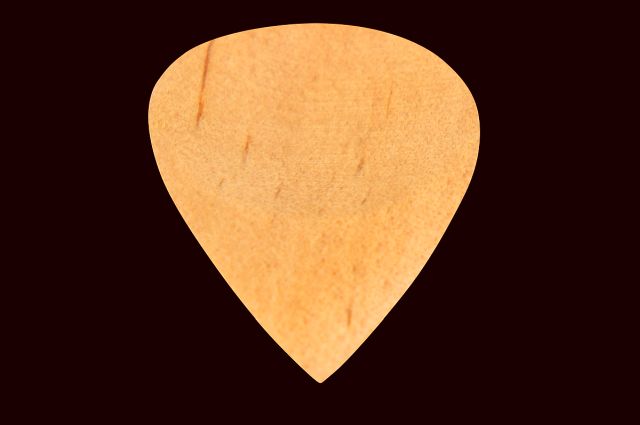 Holz- Plektrum N.Z. Pine Std.