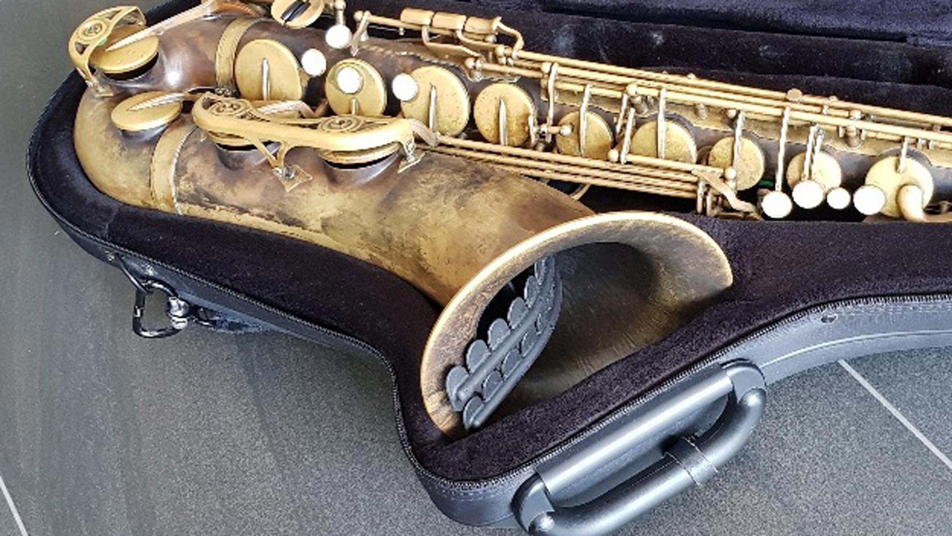 Jazzlab Saxholder Pro