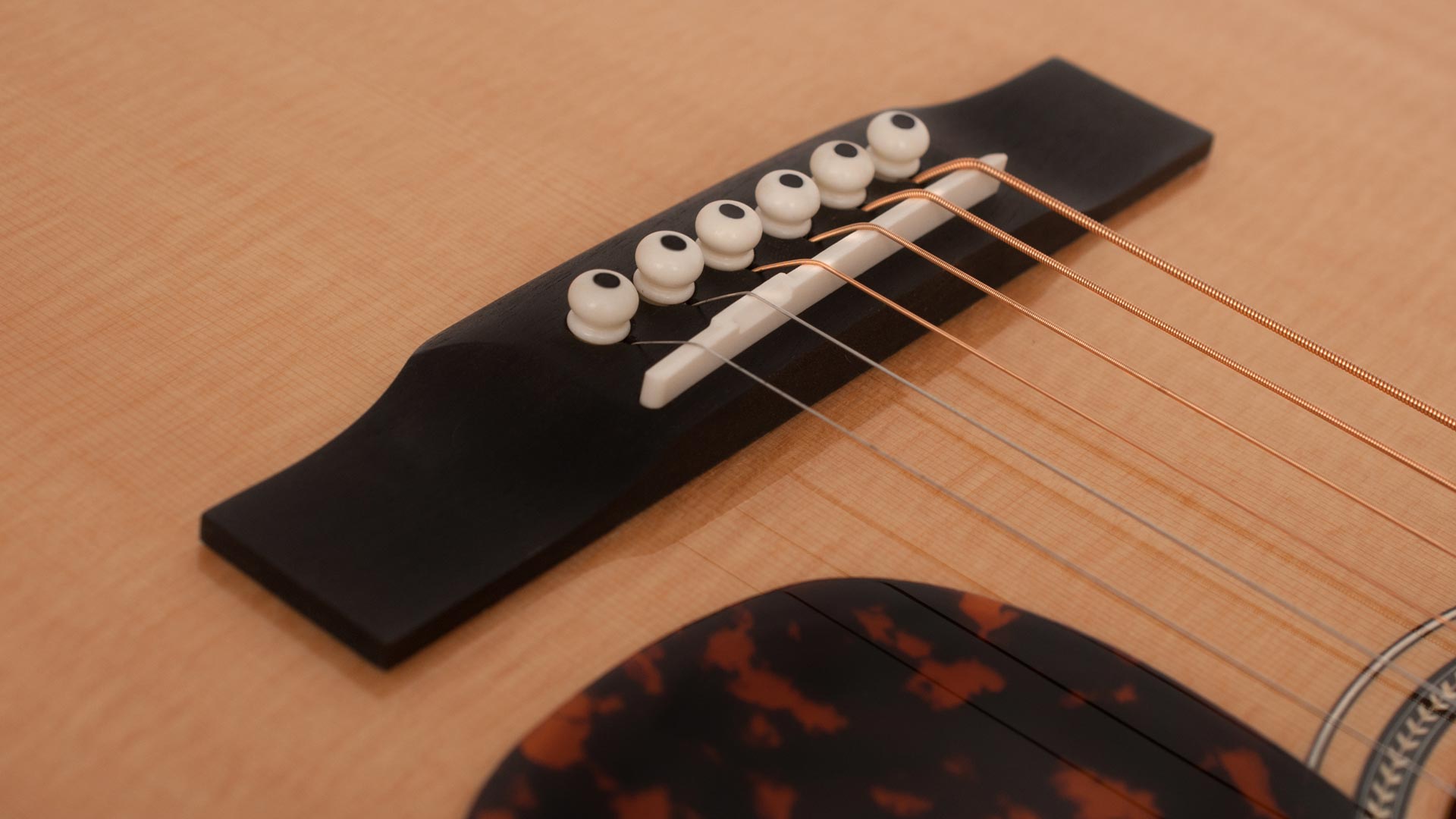 D60E Dreadnought Traditional R