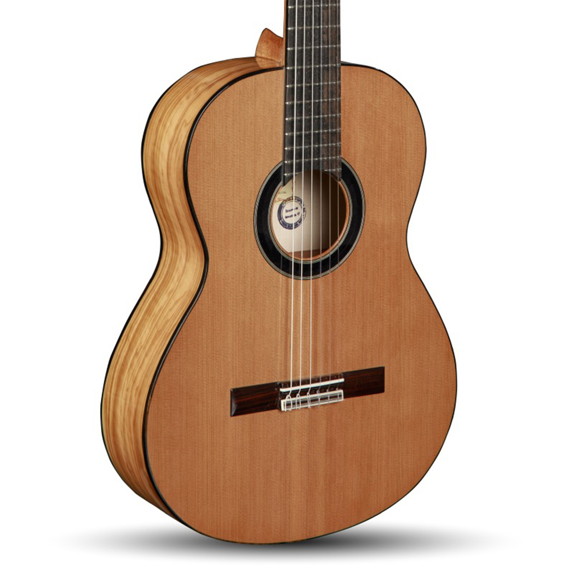 6 Olivo 4/4- Konzertgitarre
