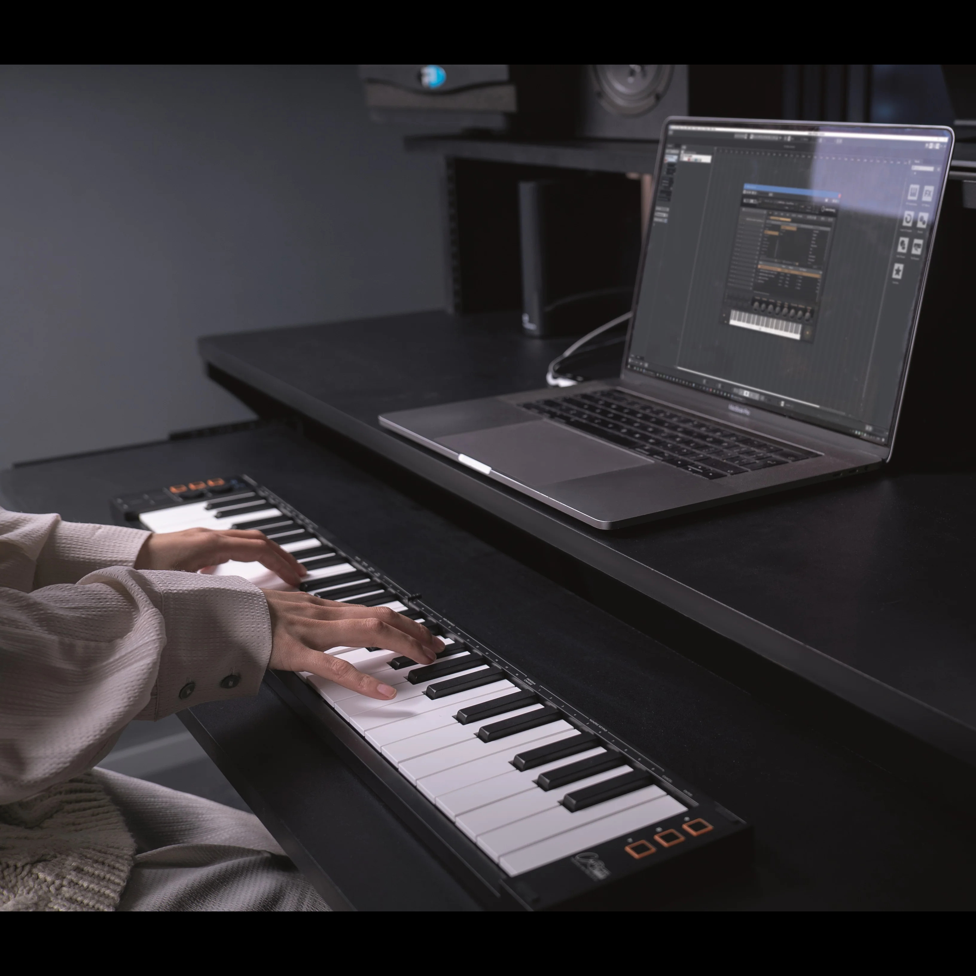 Carry-On FC49 Midi-Controller