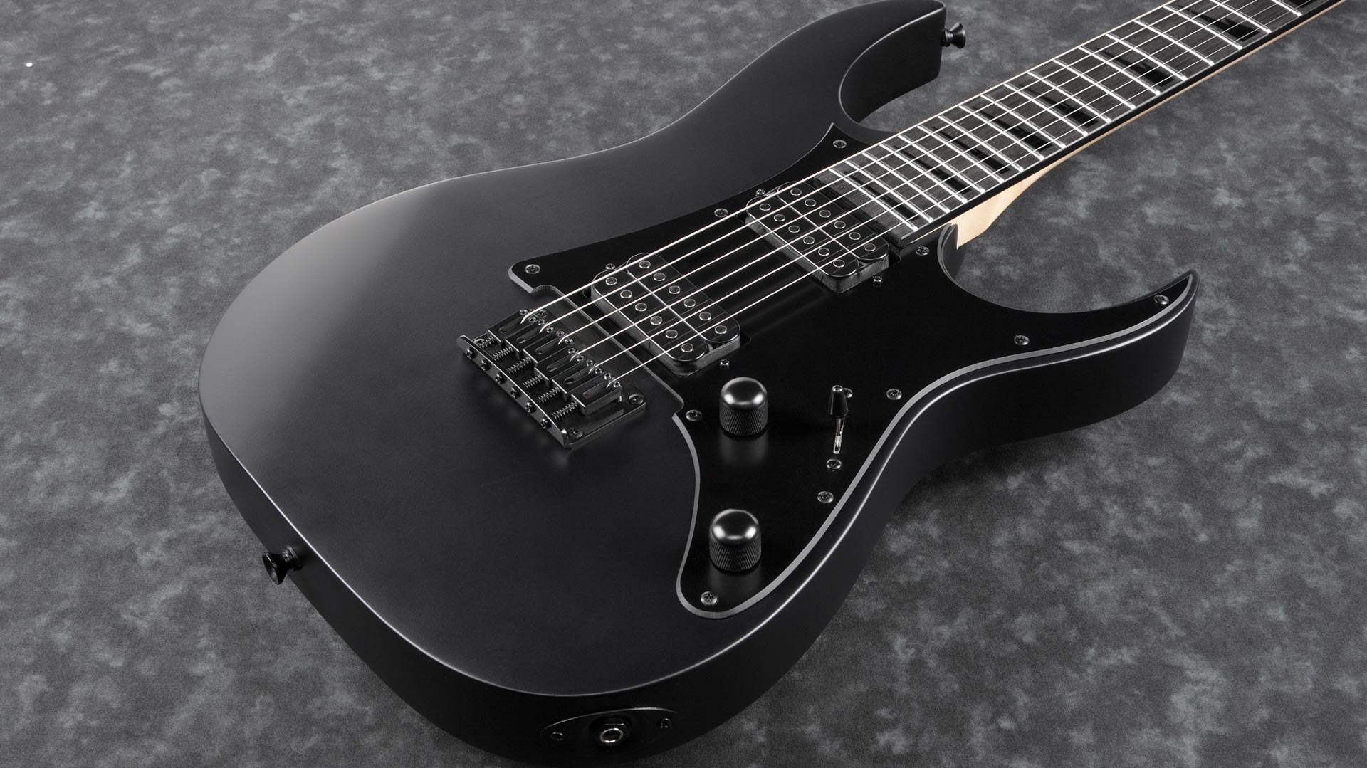 GRGR131EX-BKF Black Flat